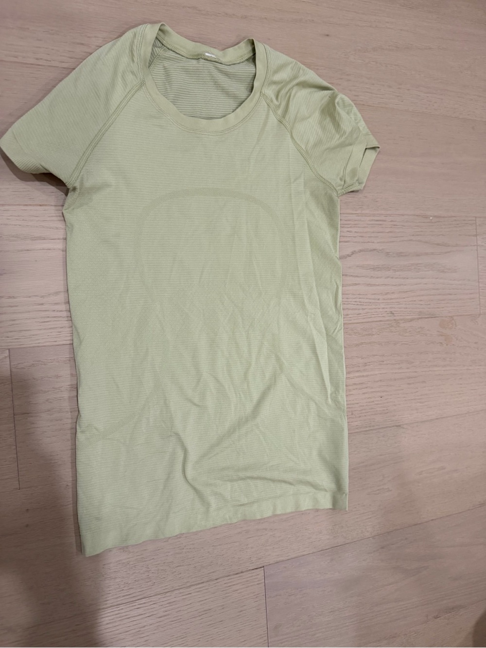 Lululemon active tee